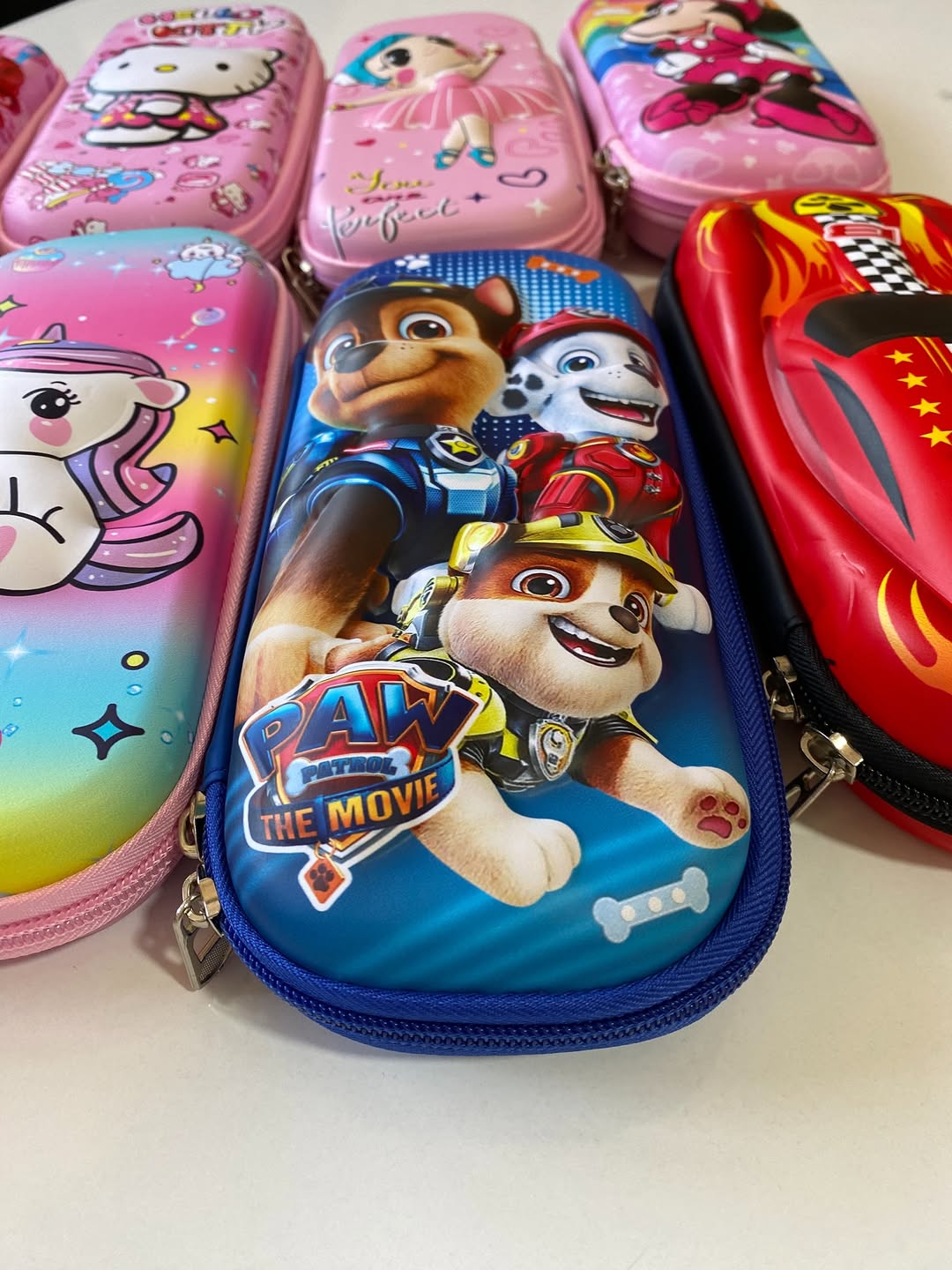 جامدادی سفید برفی