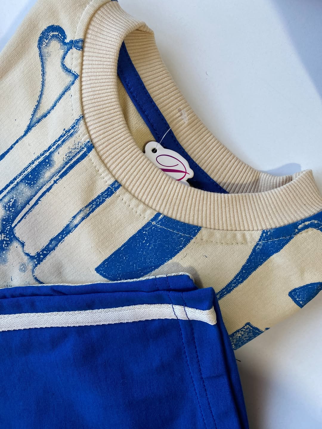 ست دورس نوجوان